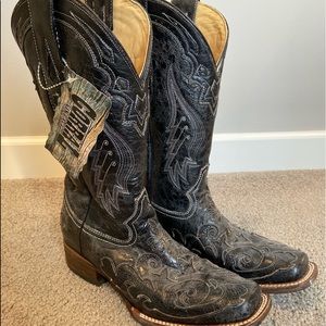 Corral Square Toe cowgirl boots